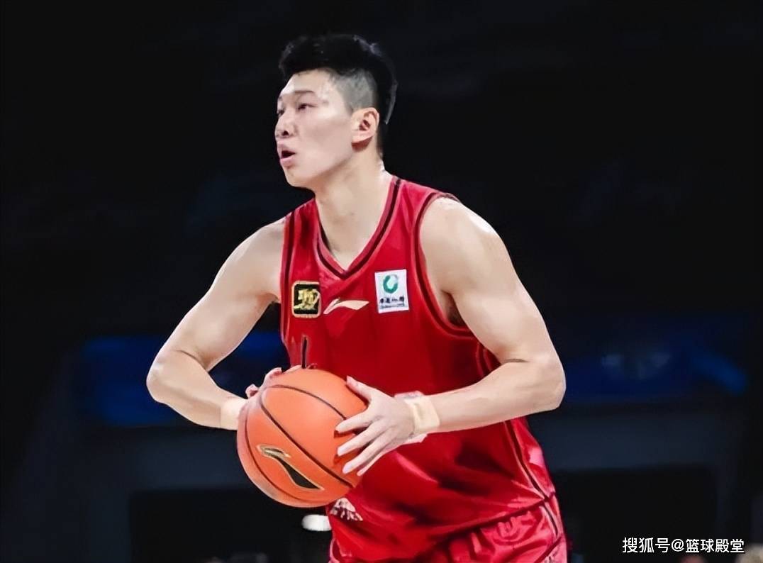 开云国际比赛日体能课后；北京首钢篮板制胜备战意大利杯；管理层满意；阵容厚度经受考验的简单介绍