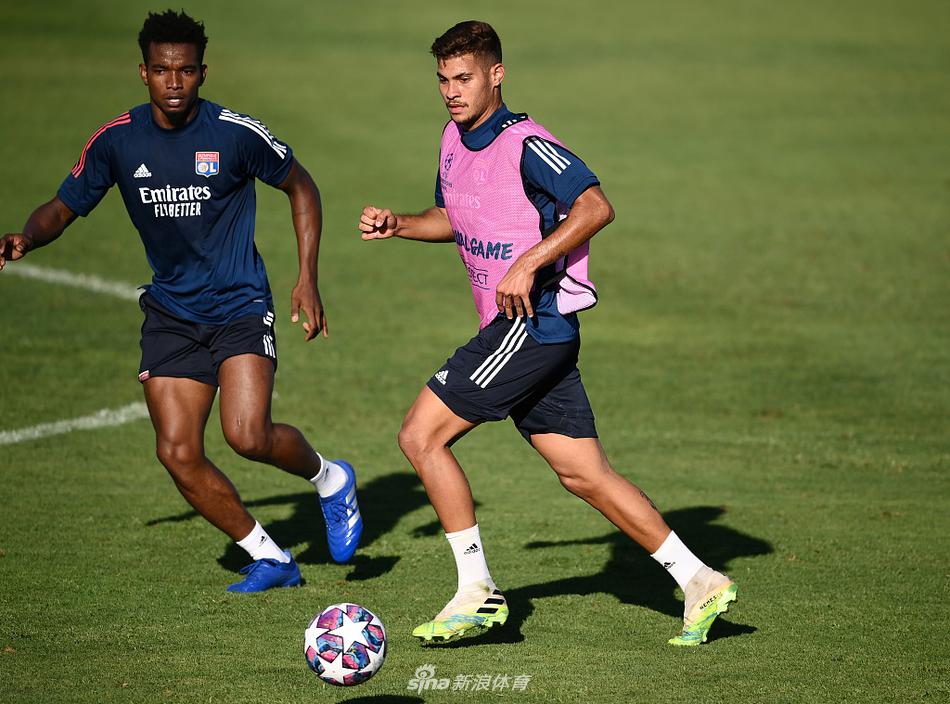 开云注册里昂发布备战花絮，赛后强势反弹，欧篮联任务艰巨，心理建设被强调的简单介绍